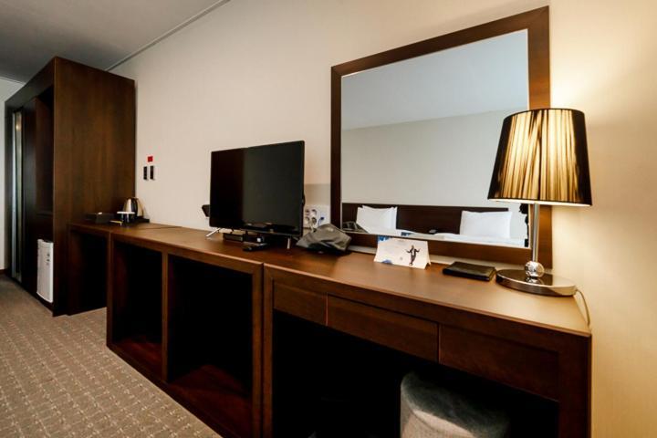 Hotel Ramada Encore By Wyndham Pyeongtaek Extérieur photo