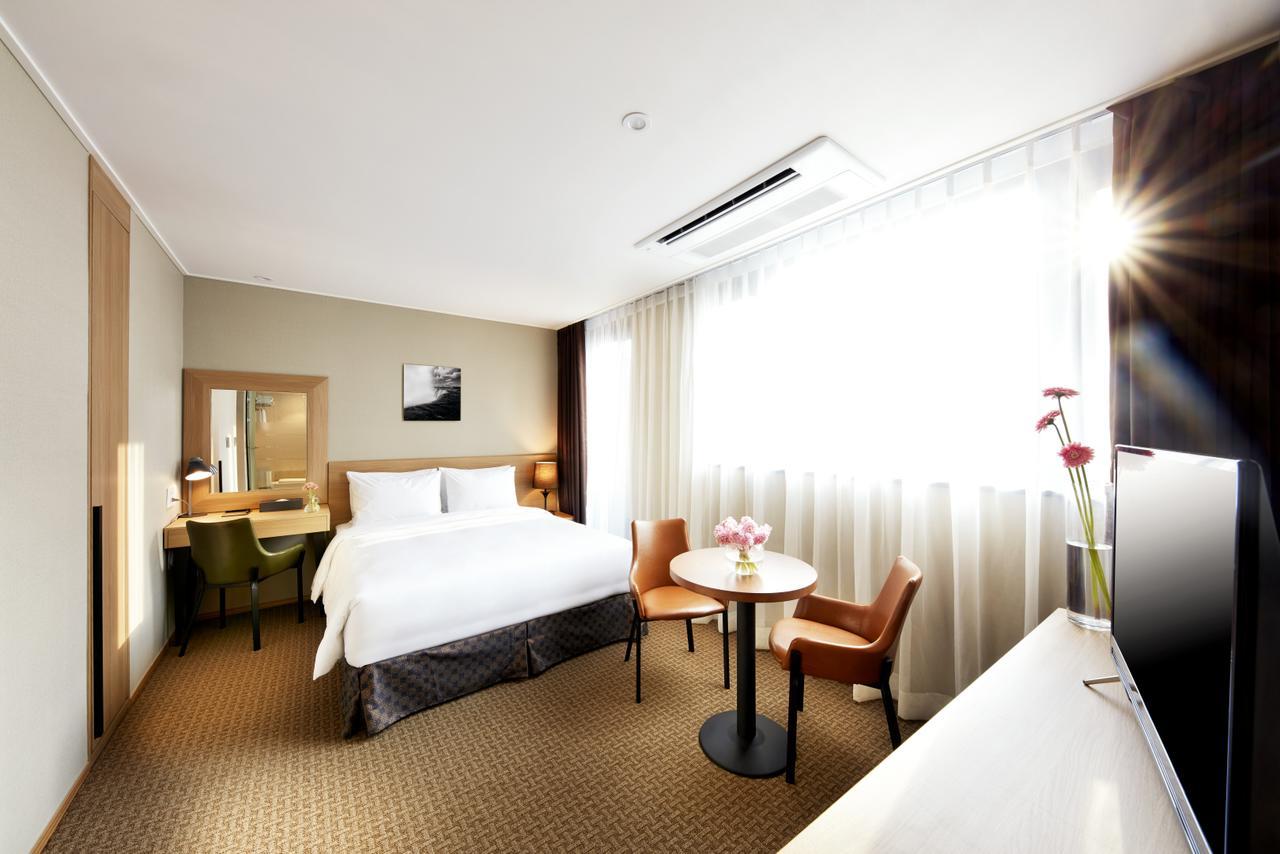 Hotel Ramada Encore By Wyndham Pyeongtaek Chambre photo