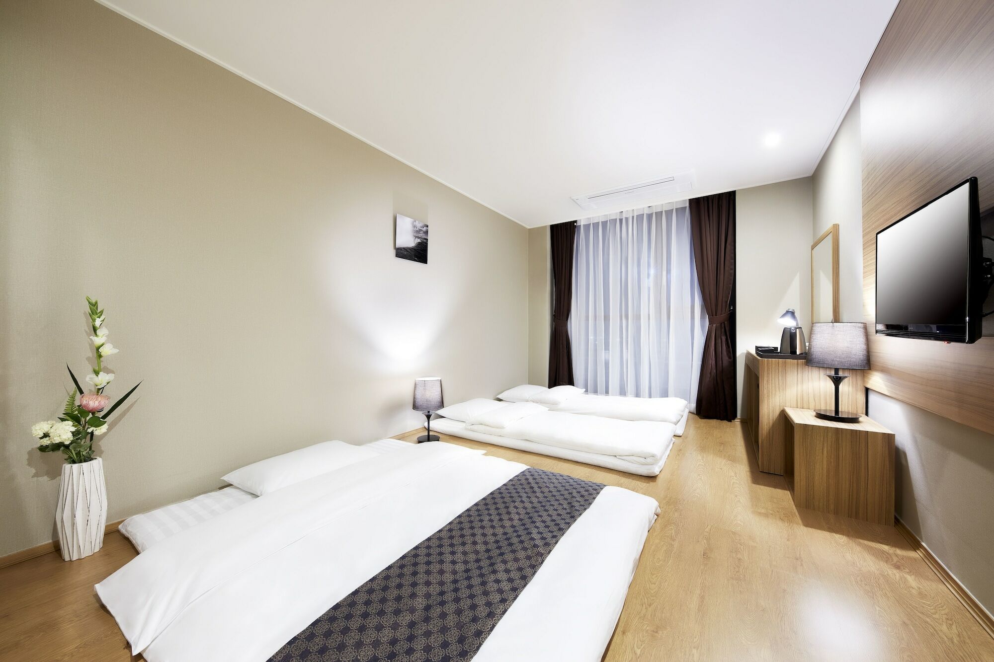 Hotel Ramada Encore By Wyndham Pyeongtaek Extérieur photo