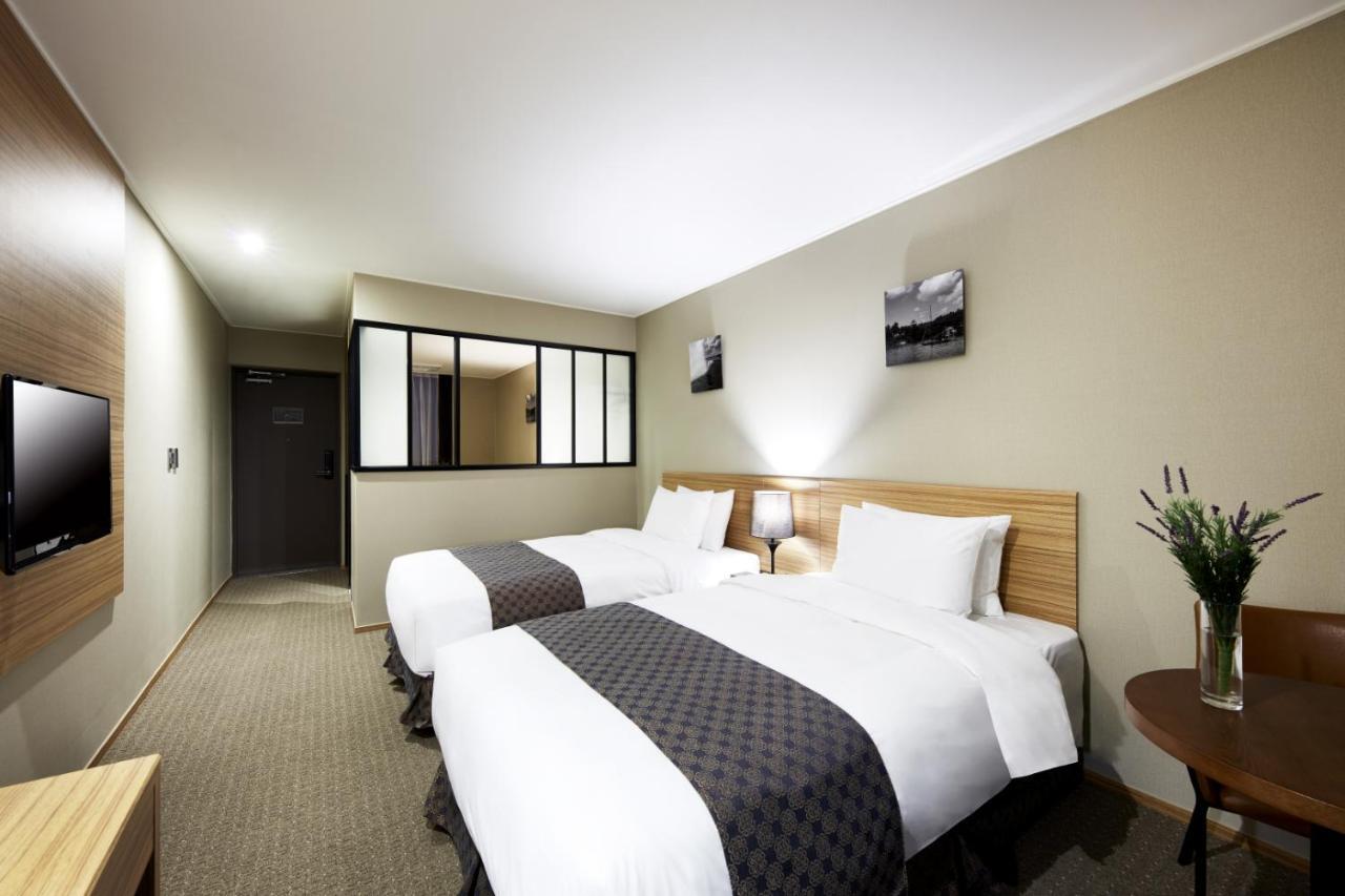 Hotel Ramada Encore By Wyndham Pyeongtaek Chambre photo